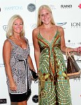 Elise Prado, Kelly Landy